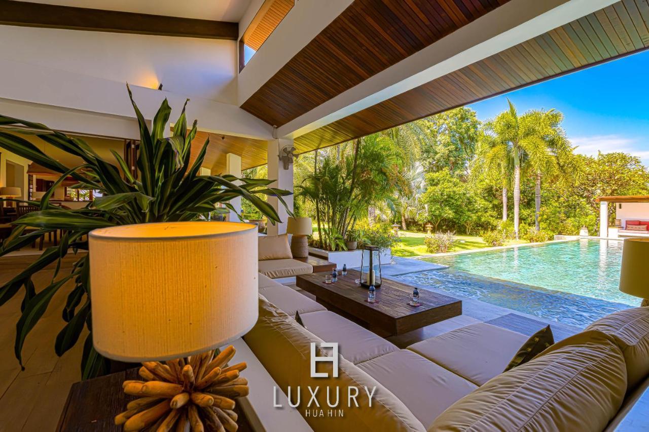 5 Bedroom Bali Style Mansion Wl2 HHQ Buitenkant foto
