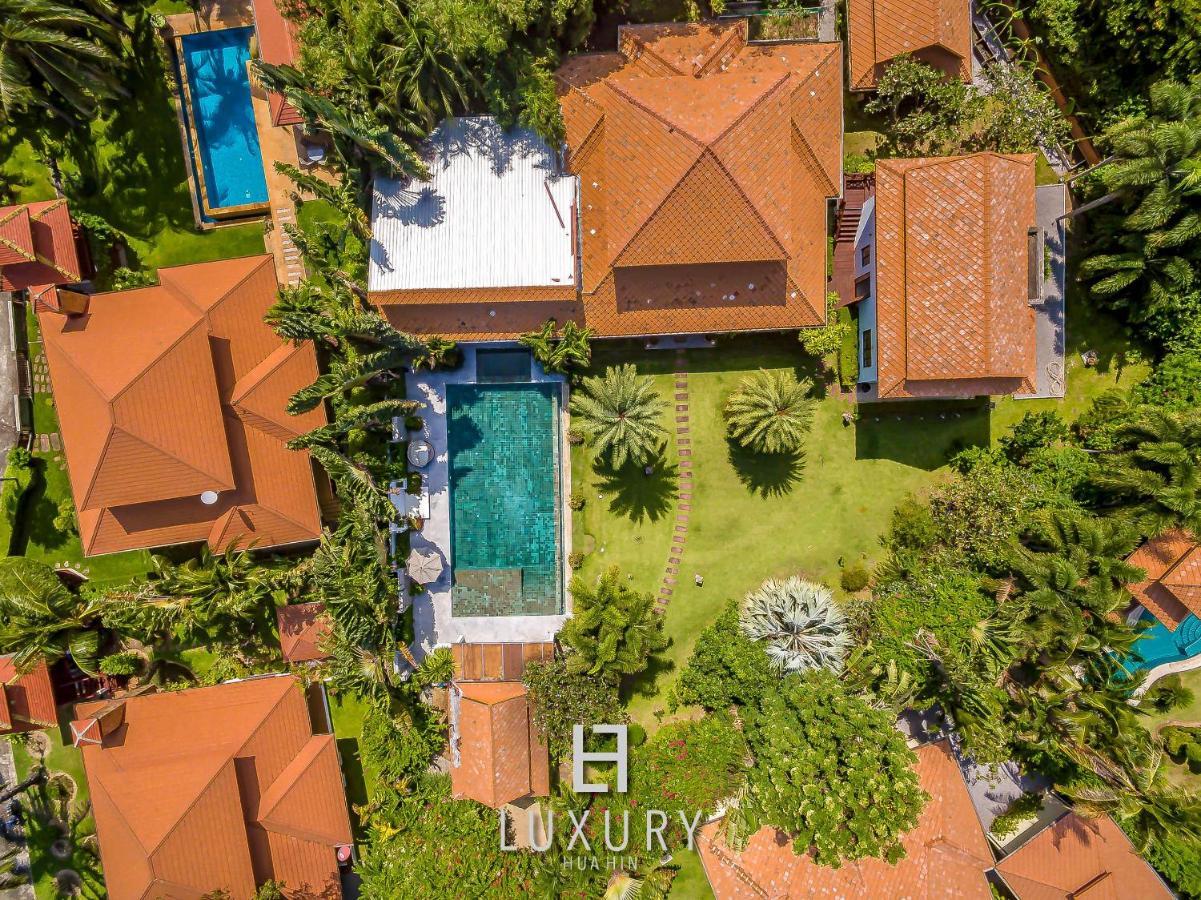 5 Bedroom Bali Style Mansion Wl2 HHQ Buitenkant foto