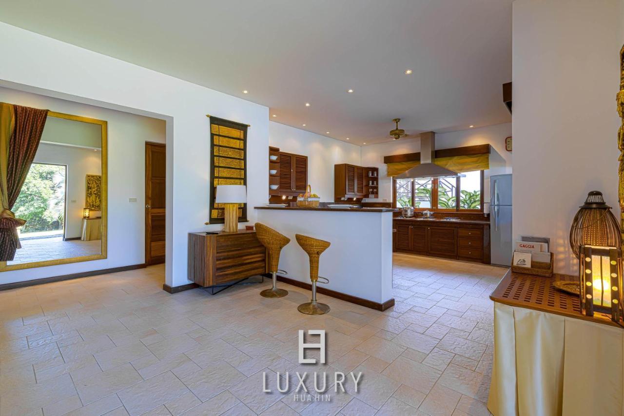 5 Bedroom Bali Style Mansion Wl2 HHQ Buitenkant foto