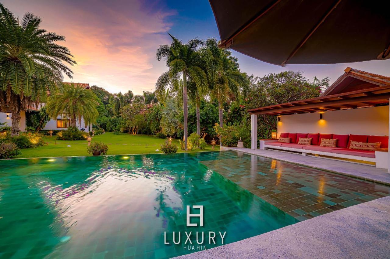 5 Bedroom Bali Style Mansion Wl2 HHQ Buitenkant foto