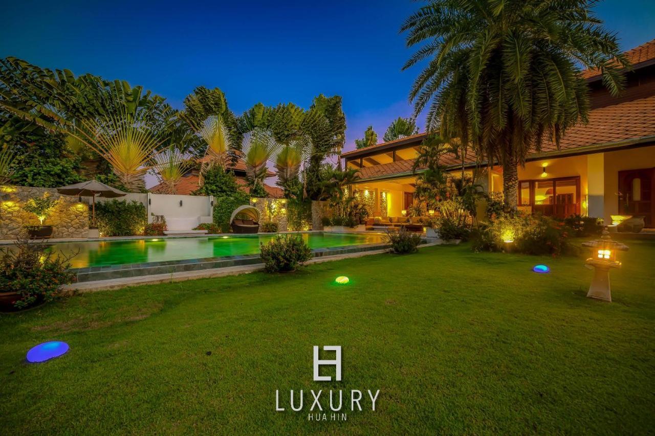 5 Bedroom Bali Style Mansion Wl2 HHQ Buitenkant foto
